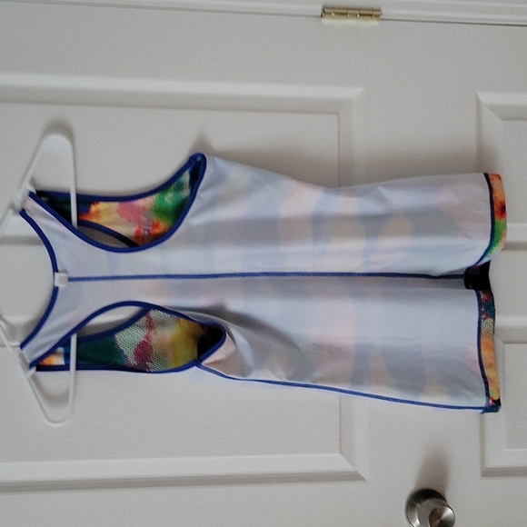 FILA athletic multi-color tank top size M - Picture 8 of 10